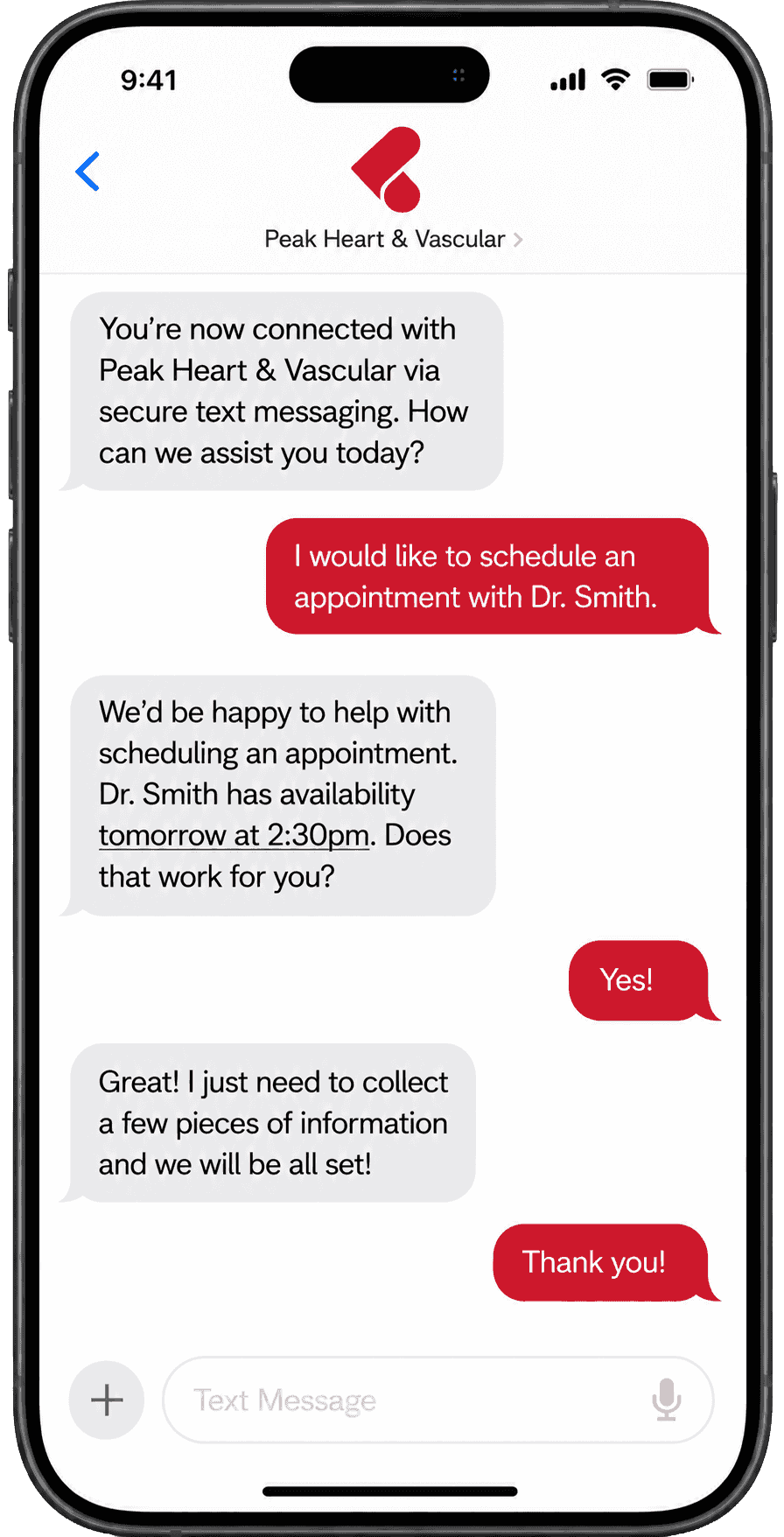 Ejemplo de conversación de texto segura con Peak Heart & Vascular: un paciente solicita programar una cita con el Dr. Smith y el equipo de atención ofrece un horario al día siguiente a las 2:30 p.m.